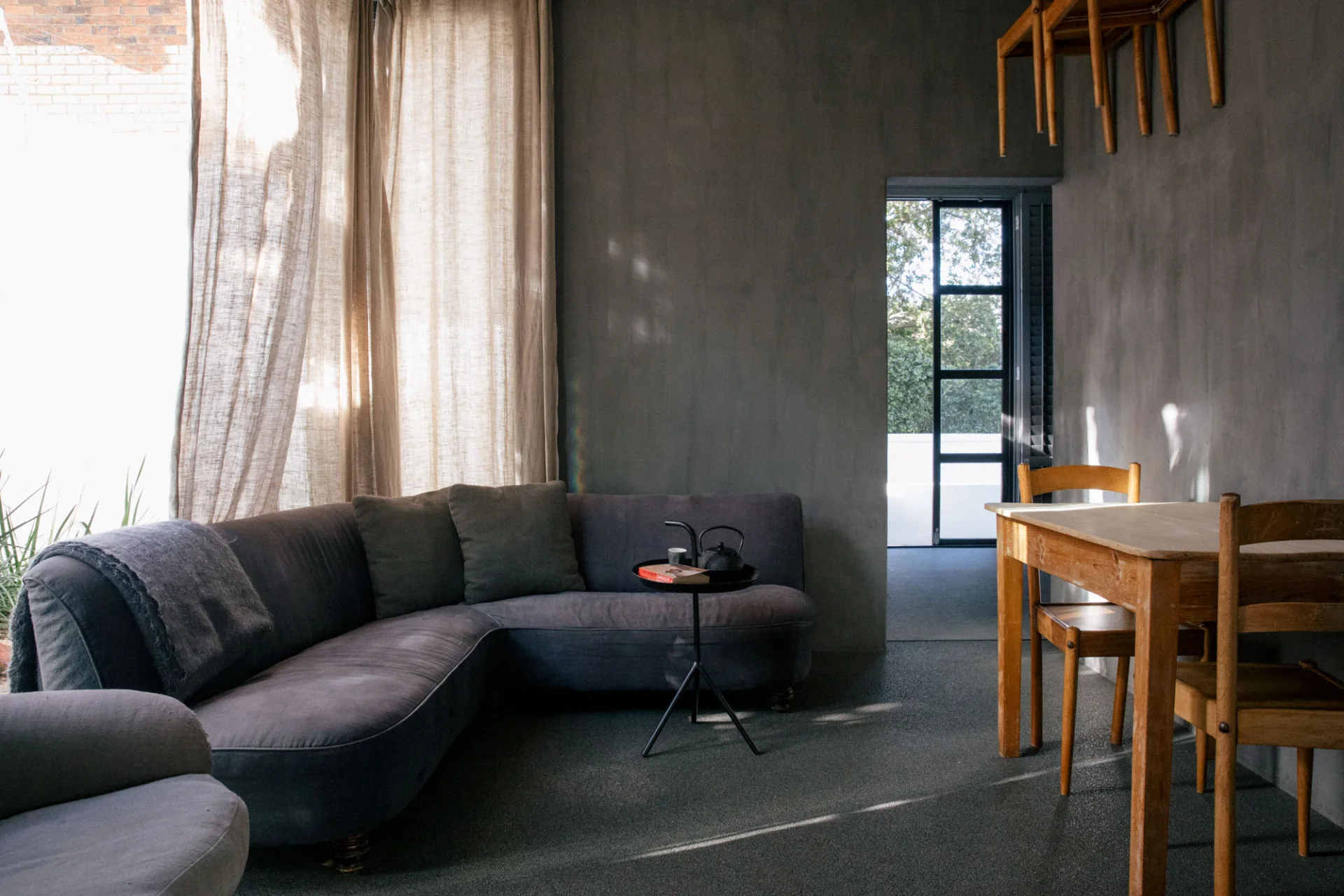Garden Cottage — private self-catering cottage at InAweStays, 34 Camp Street, Gardens, Cape Town